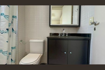 Apartamento para alugar com 181m², 3 quartos e 3 vagas Apartamento para alugar com 181m², 3 quartos e 3 vagasBanheiro da Suíte 1