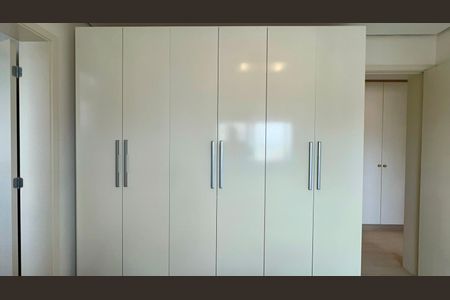 Apartamento para alugar com 181m², 3 quartos e 3 vagas Apartamento para alugar com 181m², 3 quartos e 3 vagasSuíte 1