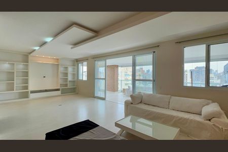 Apartamento para alugar com 181m², 3 quartos e 3 vagas Apartamento para alugar com 181m², 3 quartos e 3 vagasSala