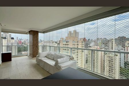 Apartamento para alugar com 181m², 3 quartos e 3 vagas Apartamento para alugar com 181m², 3 quartos e 3 vagasVaranda gourmet