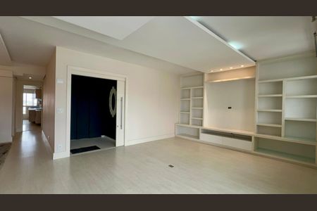 Sala de TV de apartamento para alugar com 3 quartos, 181m² em Pinheiros, São Paulo