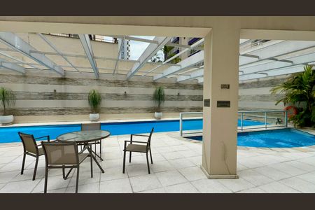 Apartamento para alugar com 181m², 3 quartos e 3 vagas Apartamento para alugar com 181m², 3 quartos e 3 vagasPiscina