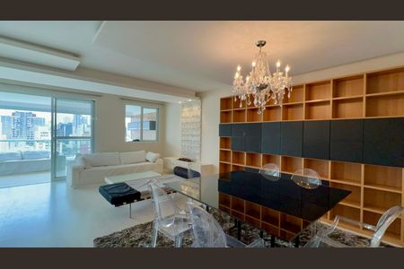 Apartamento para alugar com 181m², 3 quartos e 3 vagas Apartamento para alugar com 181m², 3 quartos e 3 vagasSala de Jantar