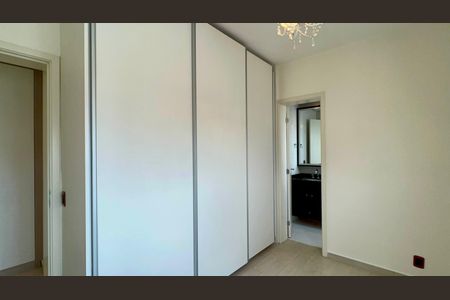 Apartamento para alugar com 181m², 3 quartos e 3 vagas Apartamento para alugar com 181m², 3 quartos e 3 vagasSuíte 2