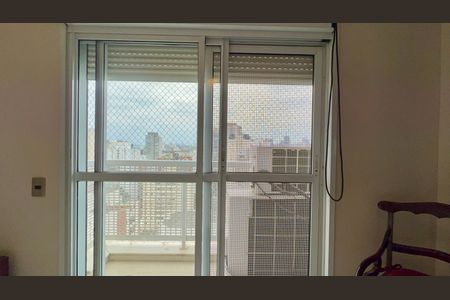 Apartamento para alugar com 181m², 3 quartos e 3 vagas Apartamento para alugar com 181m², 3 quartos e 3 vagasVaranda da suite