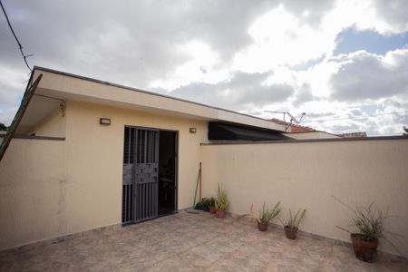 Casa para alugar com 125m², 3 quartos e 2 vagas Casa para alugar com 125m², 3 quartos e 2 vagasVARANDA DO QUARTO 1- SUÍTE