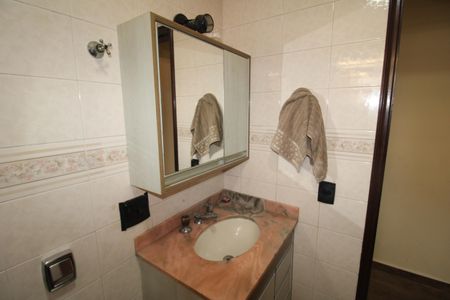 Casa para alugar com 125m², 5 quartos e 2 vagasQuarto 1 - Banheiro