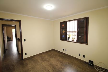 Casa para alugar com 125m², 5 quartos e 2 vagasQuarto 2