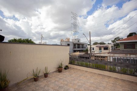 Casa para alugar com 125m², 3 quartos e 2 vagas Casa para alugar com 125m², 3 quartos e 2 vagasVARANDA DO QUARTO 1- SUÍTE
