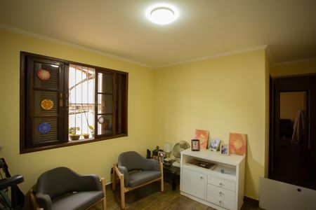 Casa para alugar com 125m², 3 quartos e 2 vagas Casa para alugar com 125m², 3 quartos e 2 vagasHALL DOS QUARTOS