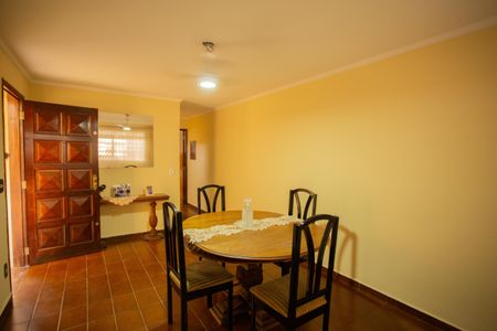 SALA de casa para alugar com 3 quartos, 125m² em São Domingos, São Paulo