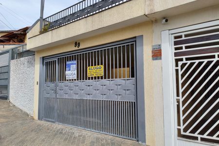 Casa para alugar com 125m², 5 quartos e 2 vagas Casa para alugar com 125m², 5 quartos e 2 vagasFachada