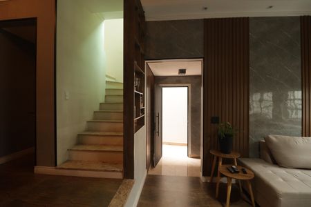 Casa para alugar com 180m², 2 quartos e 2 vagasSala