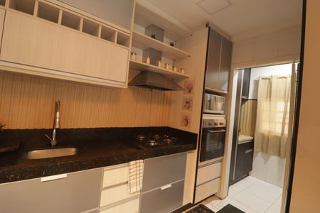 Casa para alugar com 180m², 2 quartos e 2 vagasCozinha