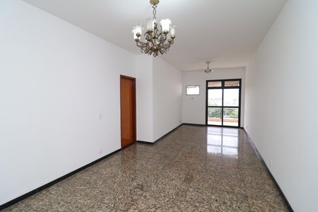 Sala de apartamento para alugar com 3 quartos, 130m² em Jardim Carioca, Rio de Janeiro