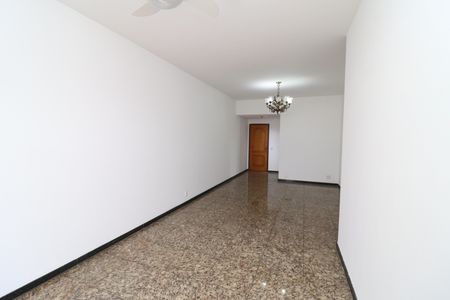 Sala de apartamento para alugar com 3 quartos, 130m² em Jardim Carioca, Rio de Janeiro