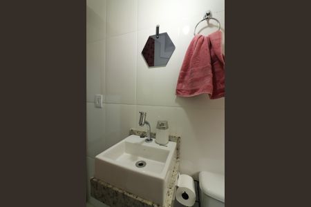 Casa à venda com 150m², 3 quartos e 4 vagasLavabo