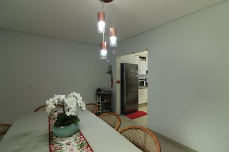 Casa à venda com 150m², 3 quartos e 4 vagasSala Jantar 