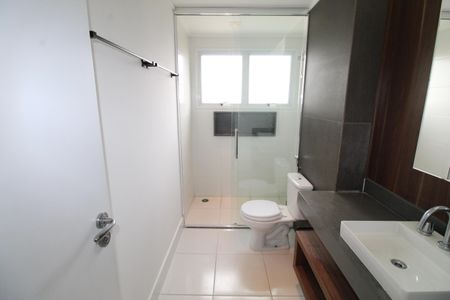 Apartamento para alugar com 133m², 2 quartos e 2 vagasBanheiro da Suíte