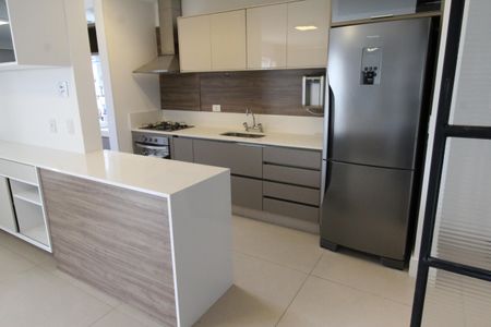 Apartamento para alugar com 133m², 2 quartos e 2 vagasCozinha