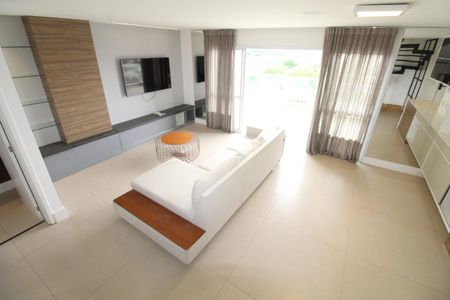 Apartamento para alugar com 133m², 2 quartos e 2 vagasSala