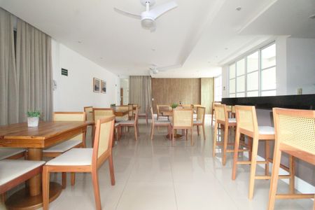 Apartamento para alugar com 133m², 2 quartos e 2 vagasÁrea comum - Salão de festas