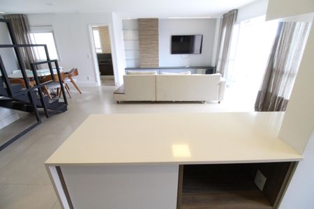 Apartamento para alugar com 133m², 2 quartos e 2 vagasCozinha