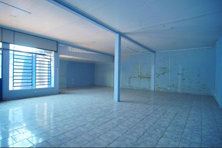 Casa à venda com 288m², 2 quartos e 5 vagasSalão 2