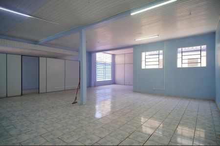 Casa à venda com 288m², 2 quartos e 5 vagasSalão 1