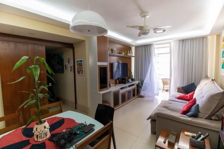 Sala de apartamento à venda com 2 quartos, 90m² em Icaraí, Niterói