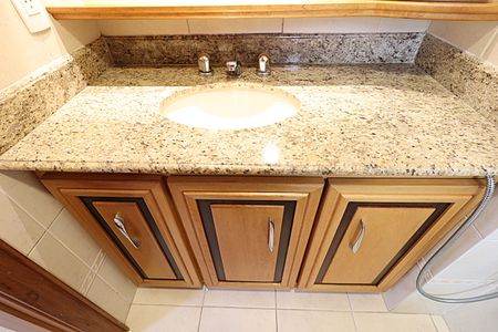 Apartamento à venda com 106m², 3 quartos e 2 vagasBanheiro da Suíte