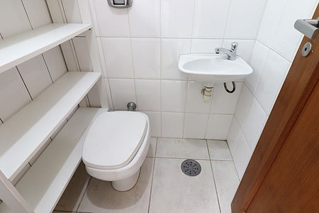 Apartamento à venda com 106m², 3 quartos e 2 vagasBanheiro Auxiliar 
