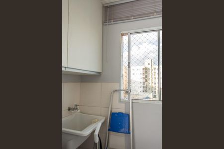 Apartamento para alugar com 66m², 3 quartos e 1 vagaÁrea de Serviço