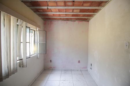 Quarto 1 de casa para alugar com 2 quartos, 55m² em Cabral, Nilópolis
