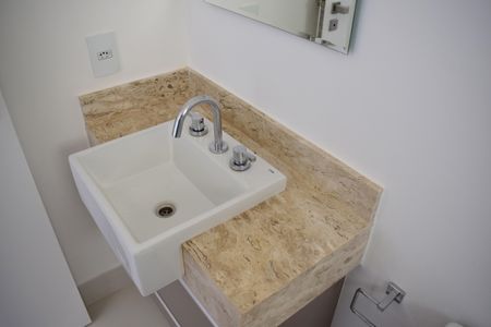 Apartamento para alugar com 80m², 2 quartos e 2 vagasBanheiro da Suíte 1