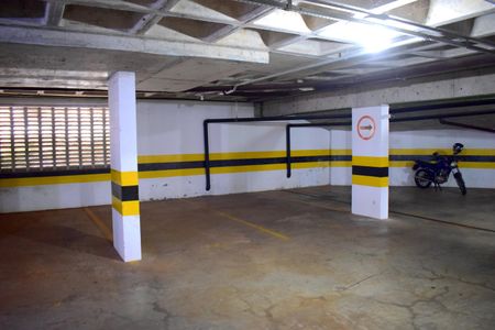 Apartamento para alugar com 80m², 2 quartos e 2 vagasGaragem