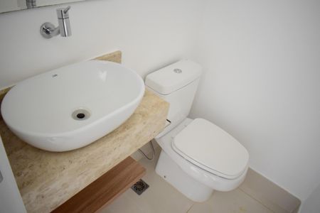 Apartamento para alugar com 80m², 2 quartos e 2 vagasBanheiro 