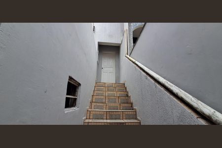 Casa para alugar com 138m², 3 quartos e 1 vagaEscada