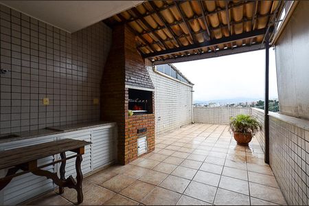 Apartamento à venda com 197m², 3 quartos e 2 vagasCobertura