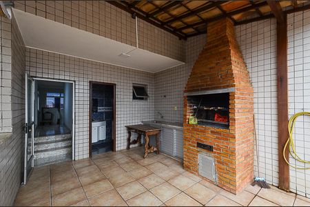 Apartamento à venda com 197m², 3 quartos e 2 vagasCobertura