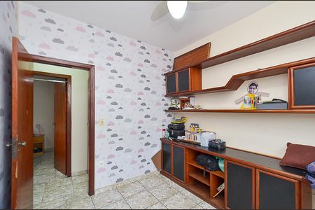 Apartamento à venda com 197m², 3 quartos e 2 vagasQuarto 2