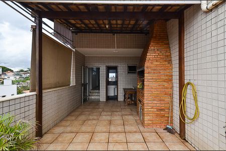 Apartamento à venda com 197m², 3 quartos e 2 vagasCobertura