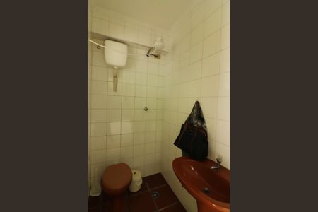 Casa à venda com 260m², 3 quartos e 2 vagasBanheiro de serviço