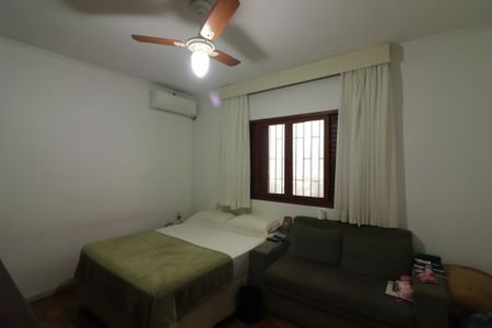 Casa à venda com 260m², 3 quartos e 2 vagasQuarto 3