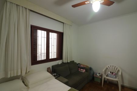 Casa à venda com 260m², 3 quartos e 2 vagasQuarto 3