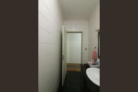 Casa à venda com 260m², 3 quartos e 2 vagasBanheiro Social