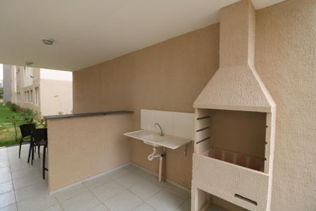 Apartamento para alugar com 33m², 2 quartos e sem vagaÁrea comum - Churrasqueira
