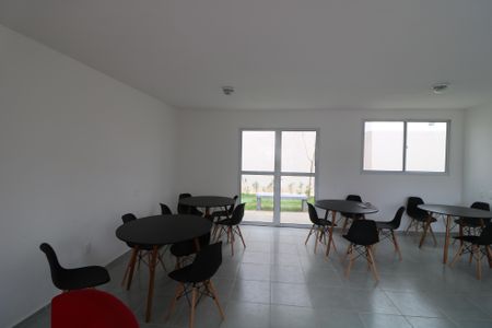 Apartamento para alugar com 33m², 2 quartos e sem vagaÁrea comum - Salão de festas