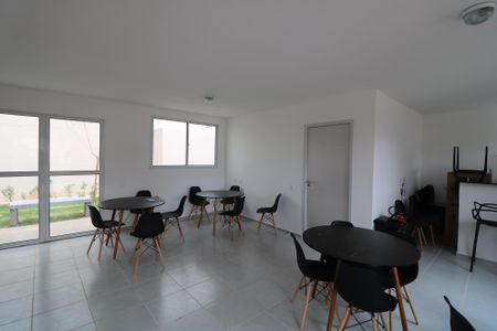 Apartamento para alugar com 33m², 2 quartos e sem vagaÁrea comum - Salão de festas