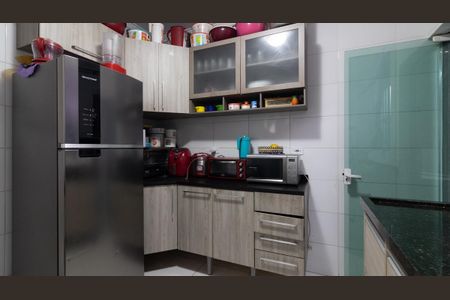 Casa à venda com 60m², 2 quartos e 1 vaga Casa à venda com 60m², 2 quartos e 1 vagaCozinha
